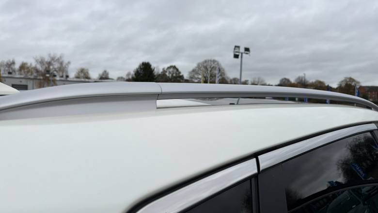 Nissan Qashqai 1.3 DiG-T N-Connecta 5dr [Glass Roof Pack] Petrol Hatchback